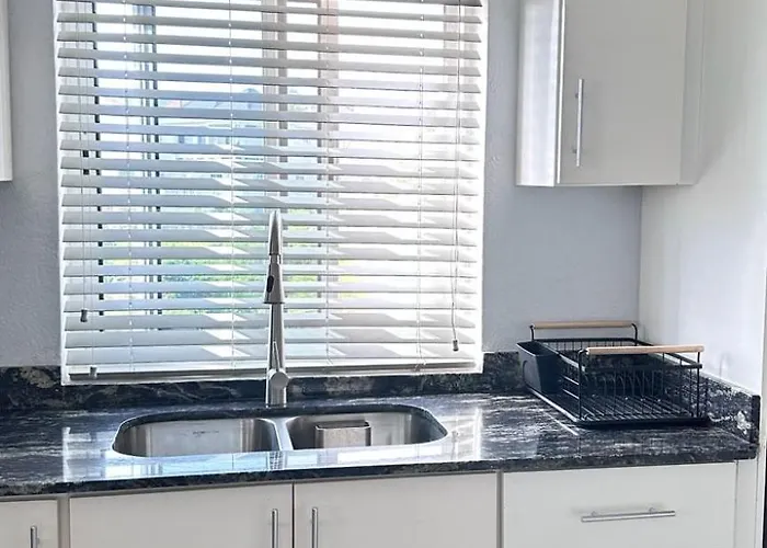 Apartamento Luxury 3-bed Haven With Jacuzzi And Gorgeous Views