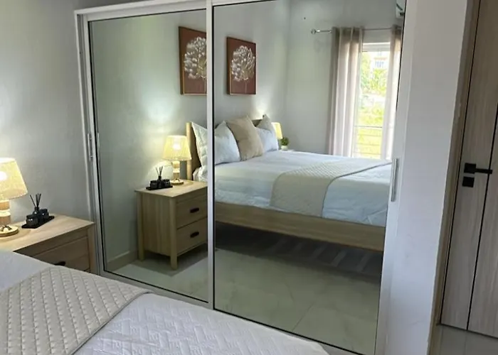 Luxury 3-bed Haven With Jacuzzi And Gorgeous Views *