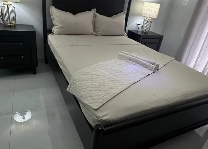 Apartamento Luxury 3-bed Haven With Jacuzzi And Gorgeous Views