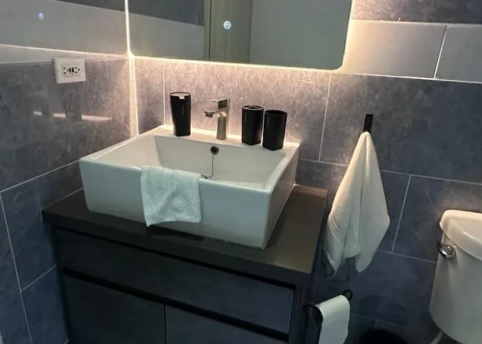 Luxury 3-bed Haven With Jacuzzi And Gorgeous Views Apartamento