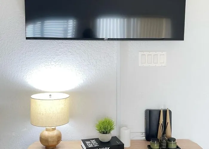 Luxury 3-bed Haven With Jacuzzi And Gorgeous Views Apartamento *