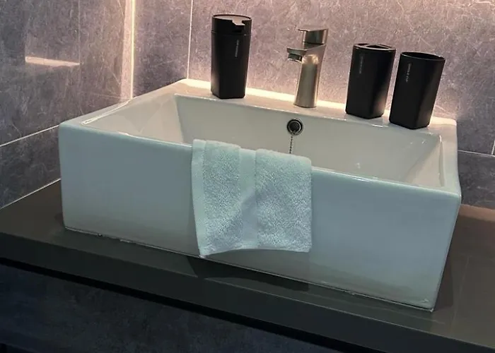 Luxury 3-bed Haven With Jacuzzi And Gorgeous Views Apartamento